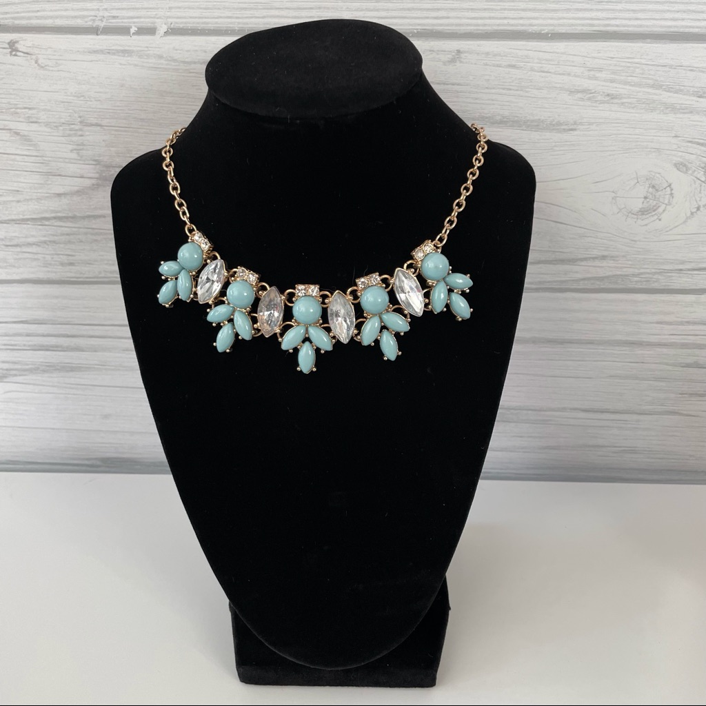 Gold Chunky Chain Women’s Necklace.
